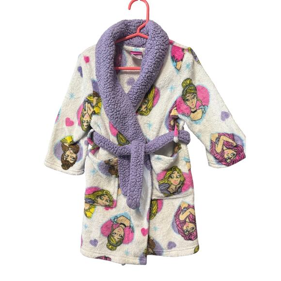 5/$25 Princess Robe - Disney - 4 - Picture 1 of 3